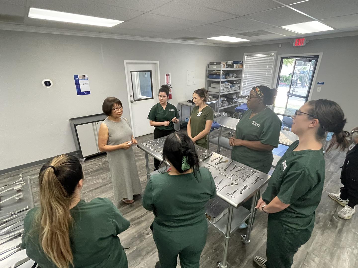 Tech in Surgery instructor leading students in a lab session